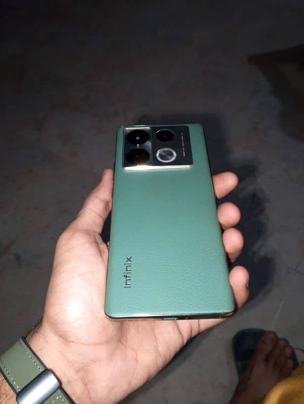 infinix note 40 pro green color 4