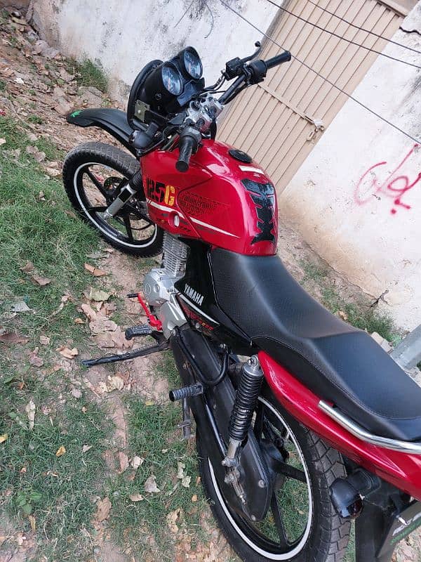 Yamaha YBR 125G, 2022 Variant ha 21 ki end pr niklwa huwa ha 4