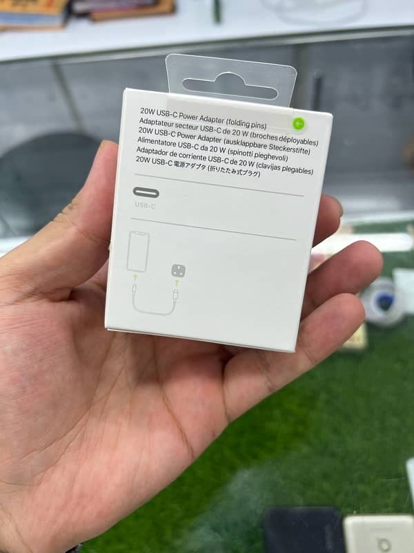 Apple Mercantile official 20W charger 2