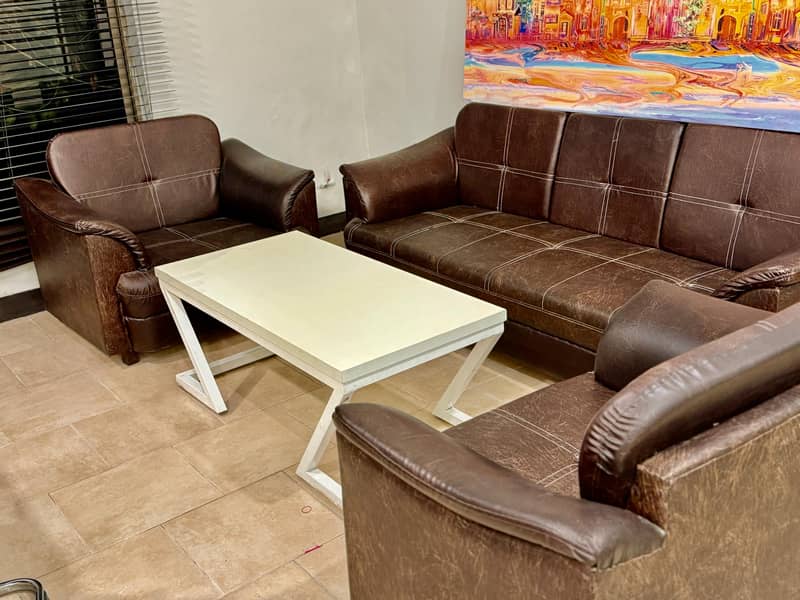 Executive Office Tables, Chairs and Sofas for Sale 10