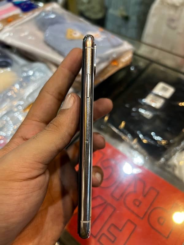 iphone x 64gb . pta approved 0