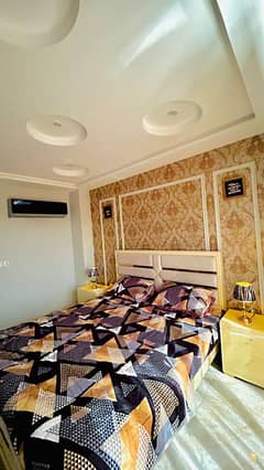 DAILY BASIS LAVISH BRAND NEW SHORT TIME STAY & LONG TIME STAY FAMILY APPARTMENT FOR RENT IN TALHA BLOCK SECTOR E BAHRIA TOWN LAHORE