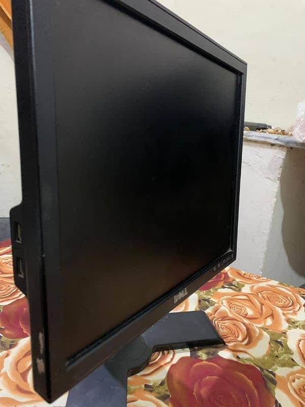 Dell lcd monitor 17inch 1