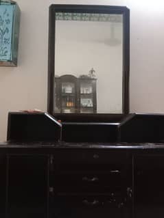 dressing table