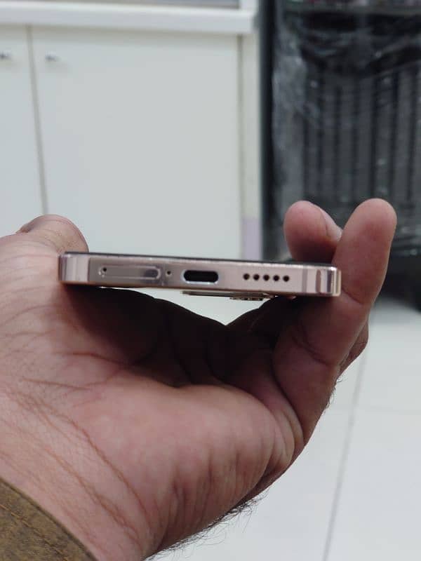 Vivo v23 5G 12 gb 256 condition 10/10 5