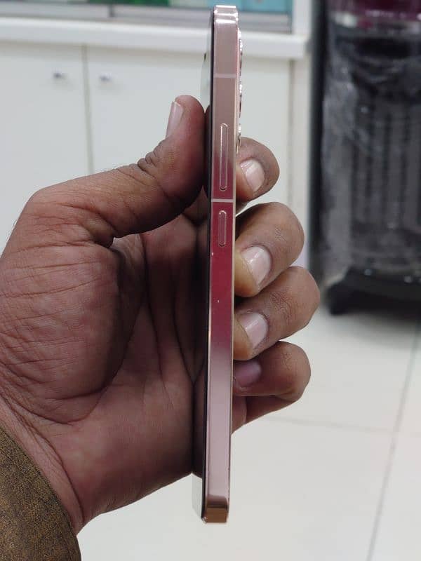 Vivo v23 5G 12 gb 256 condition 10/10 6