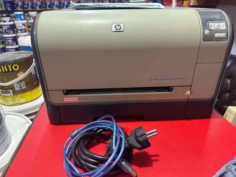 hp color laserjet CP1515n for sale in working condition 1