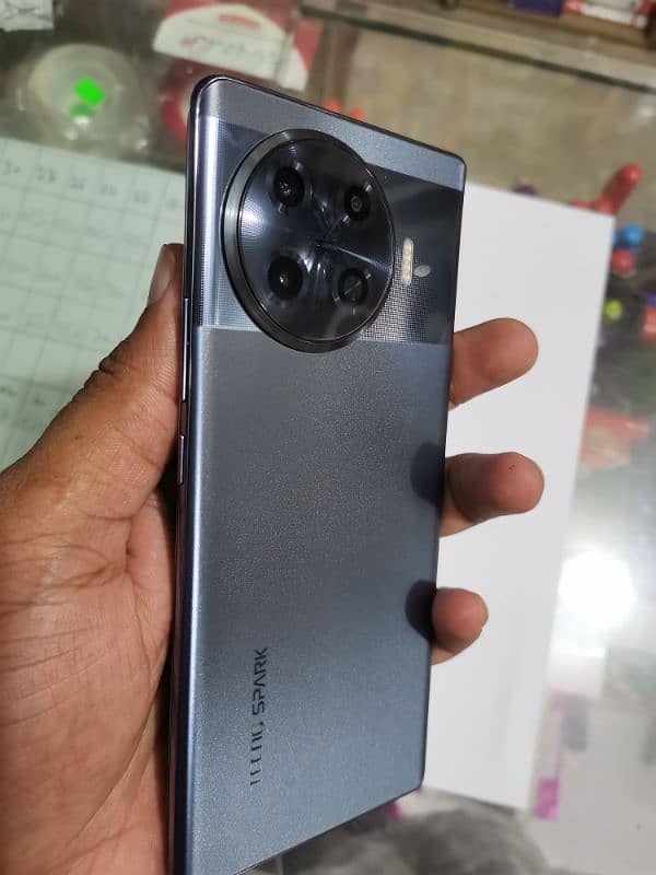 tecno spark 20 pro plus 4