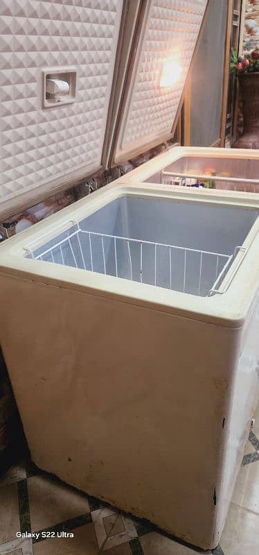 Dawlance deep freezer double door 3