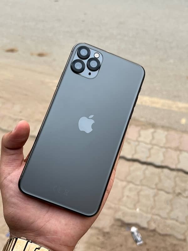 iPhone 11 Pro Max 0