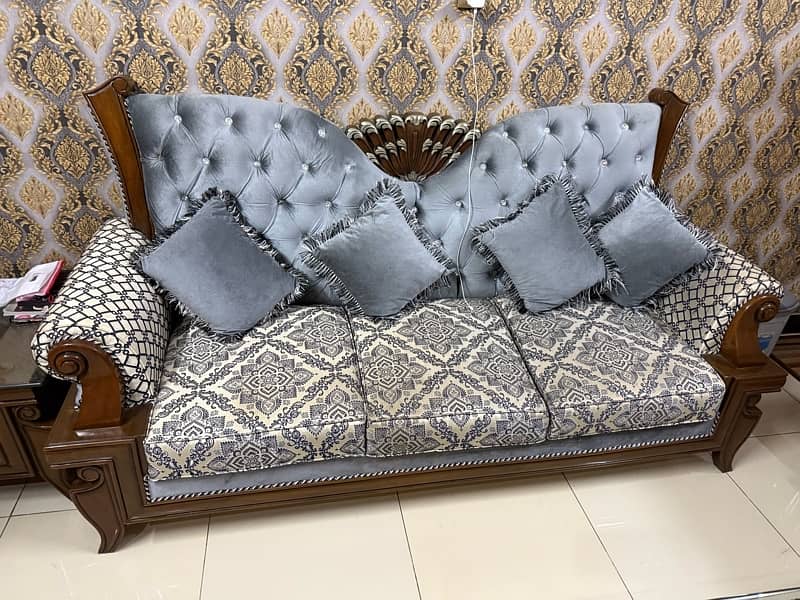 7 SEATER CHINIOTI SOFA SET 0