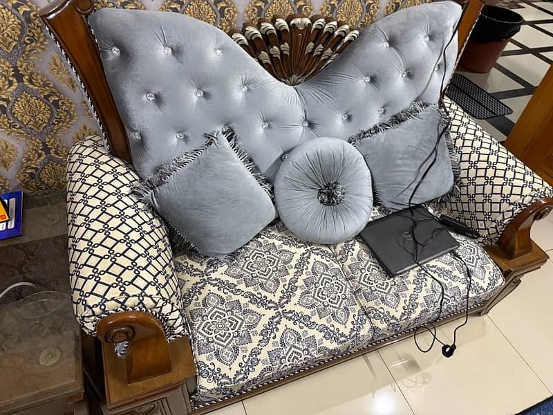 7 SEATER CHINIOTI SOFA SET 1