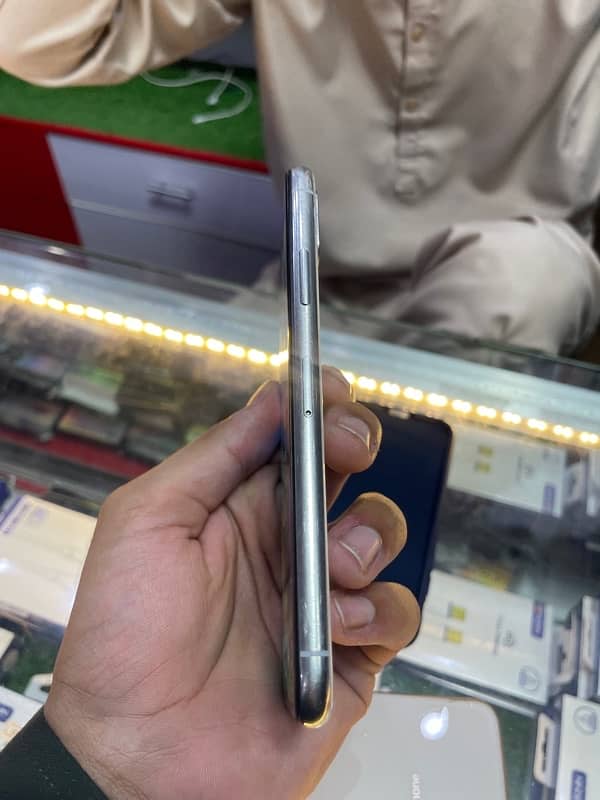 iPhone x 256 pta 3