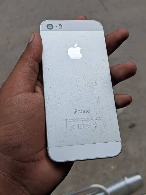 iPhone 5s 16gb nonpta bye pass 4