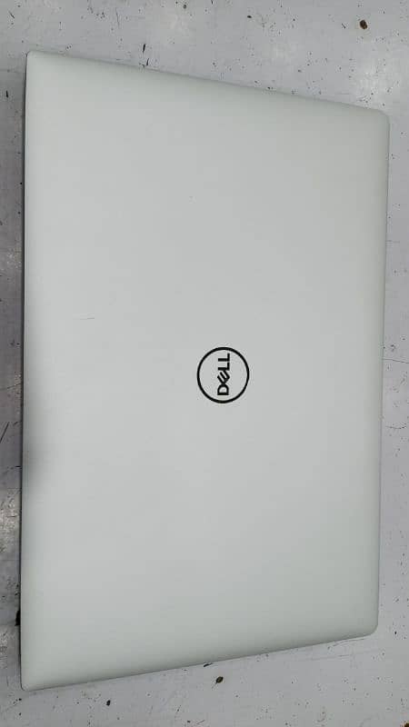 Dell Precision 5540 2