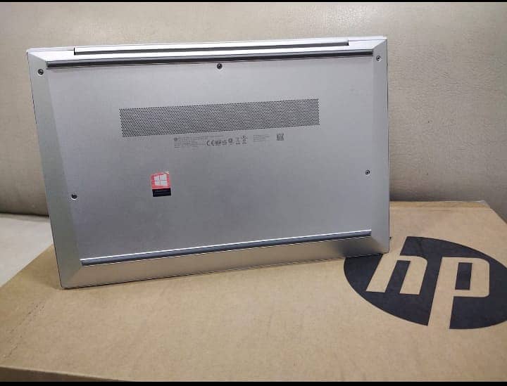 HP ELITEBOOK 840 G7 (Open Box) 4