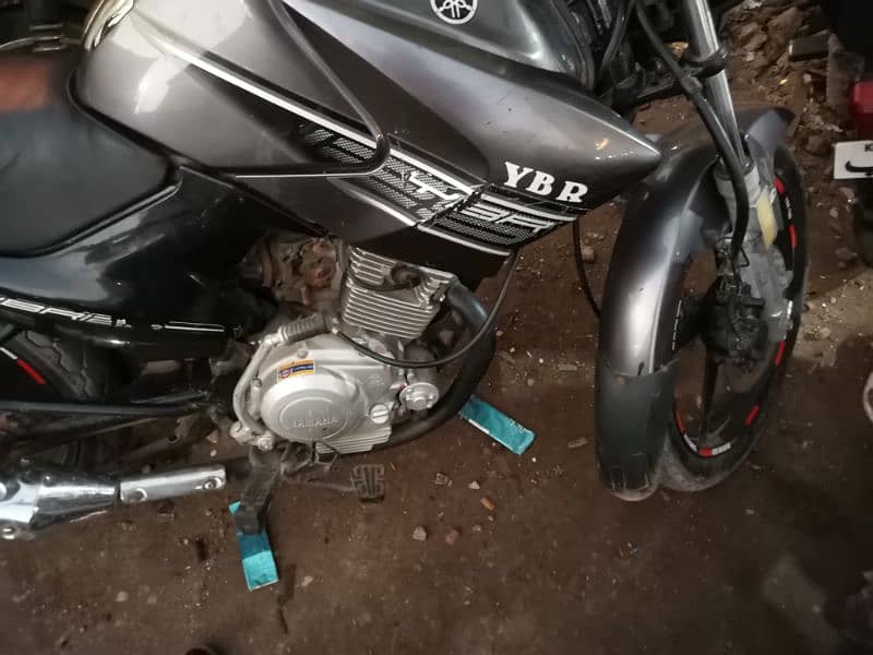 yamaha YBR125 FOR Sell 180,000 3