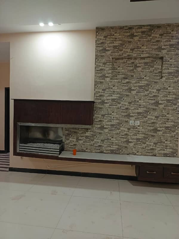 2 KANAL HOUSE FOR SALE IN GARDEN TOWN BABER BLOCK 0