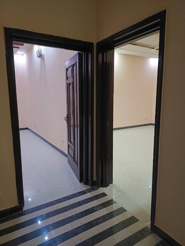 2 KANAL HOUSE FOR SALE IN GARDEN TOWN BABER BLOCK 15