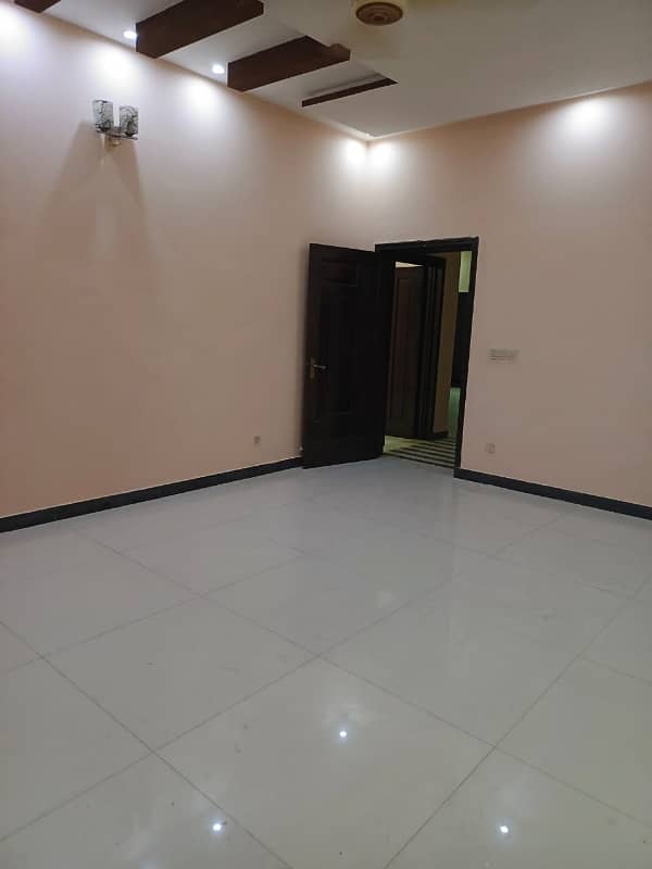 2 KANAL HOUSE FOR SALE IN GARDEN TOWN BABER BLOCK 21