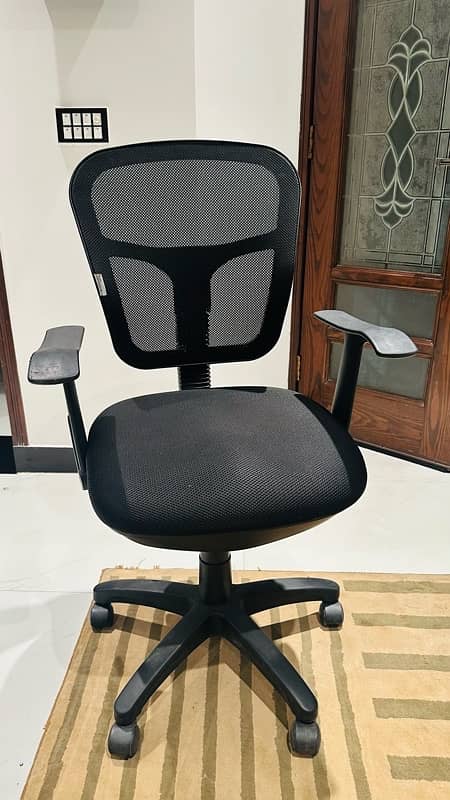 Interwood Office chair 0