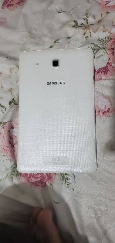 Samsung Tab E 1