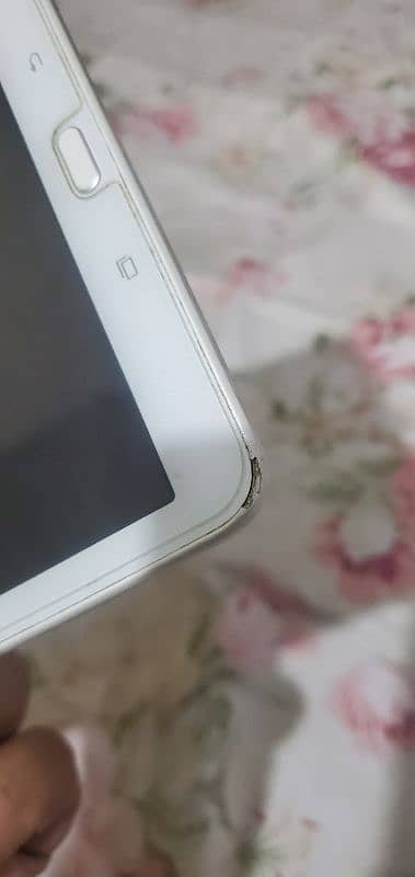 Samsung Tab E 5