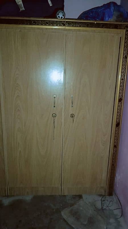 3 panel cupboard and 1 divider 1