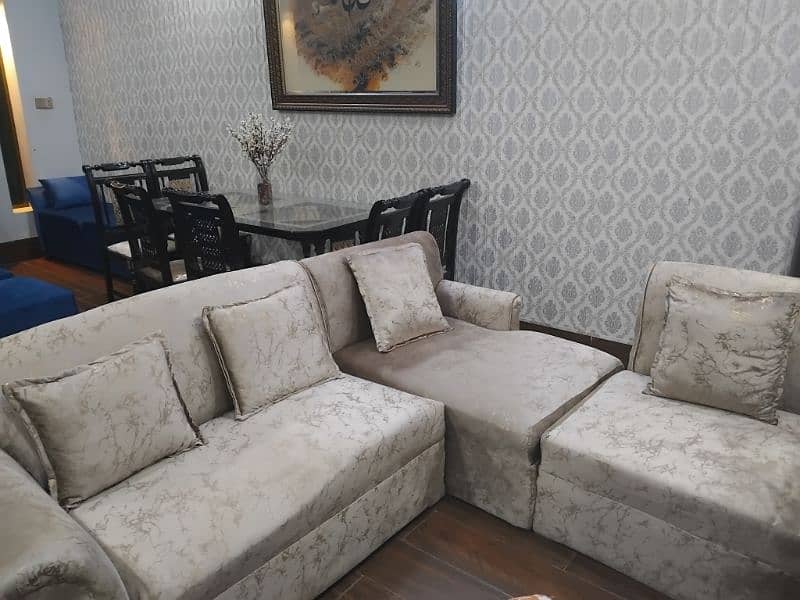 L shaped 5 seater sofa 0