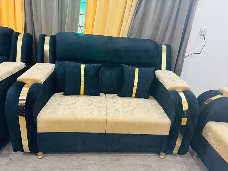 black golden sofa 2