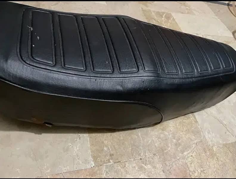 Original Honda CG 125 Genuine Seat 3