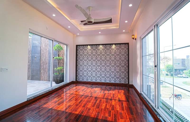 10 Marla Luxury House Available For Rent In Air Avenue Lahore 12