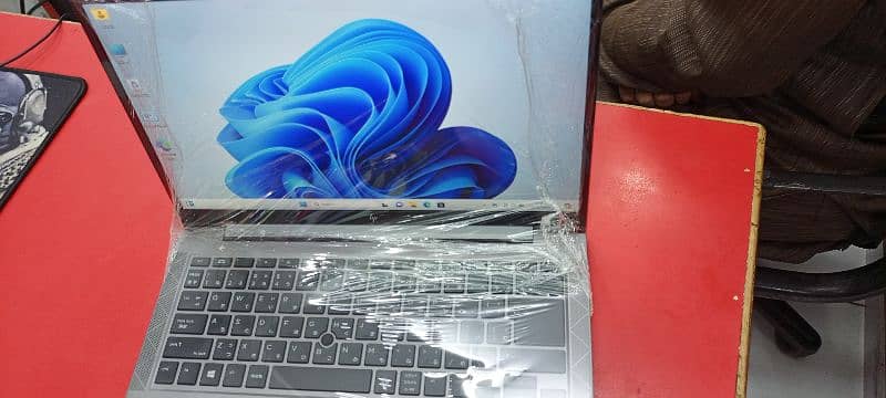 HP z  book i7 10 gen 16 . , 512 3