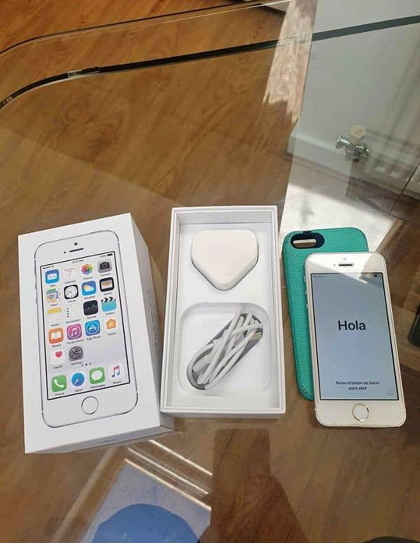 iPhone 5S/64/gb PTA approved 0340=7084=626 my WhatsApp number 4