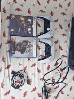 ps5 fat with two controllers+2cds (not digital)