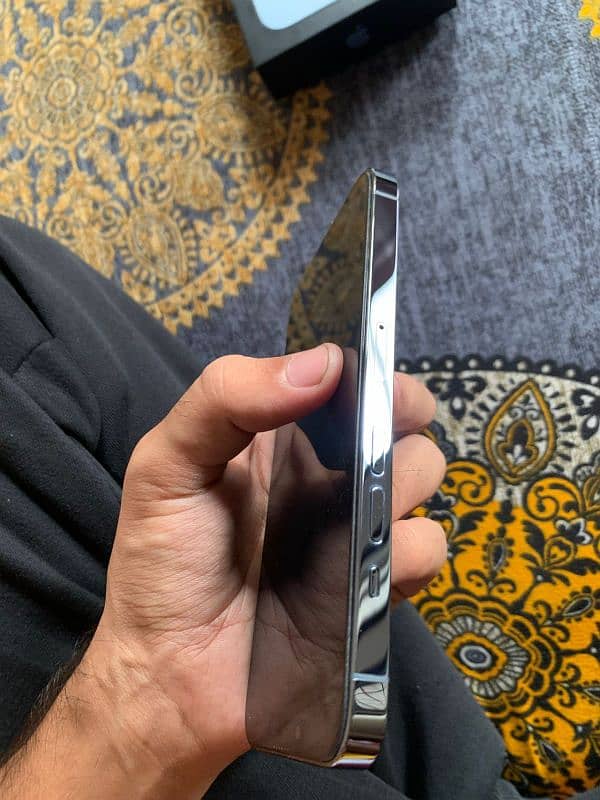 iPhone 11 Pro Non-PTA 6