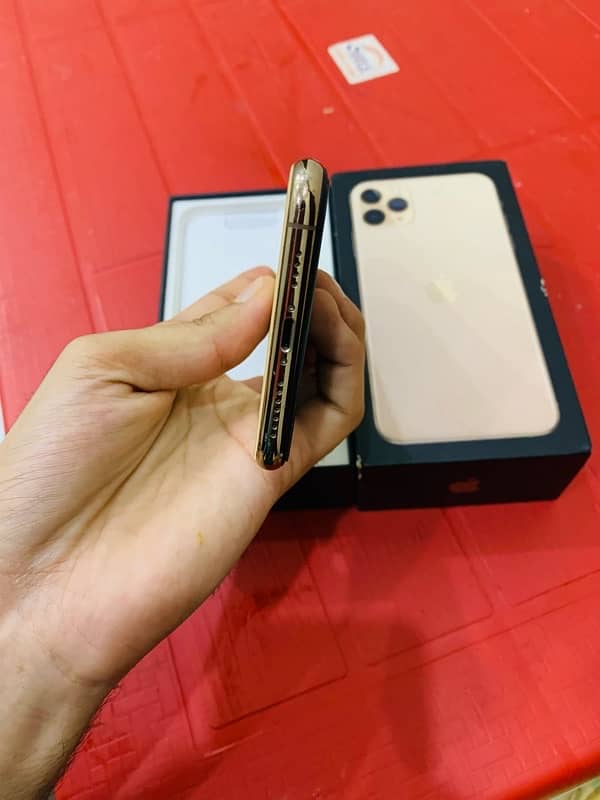 iPhone 11 pro max PTA Approved 4