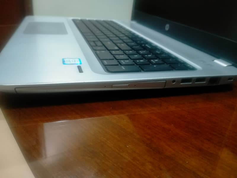 Hp 15 G4 i7(7th gen) Nvidia(2GB) Ram(8GB) SSD(256GB) 3