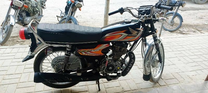 Honda cg 125 good condition o3o2/96/88/258 9