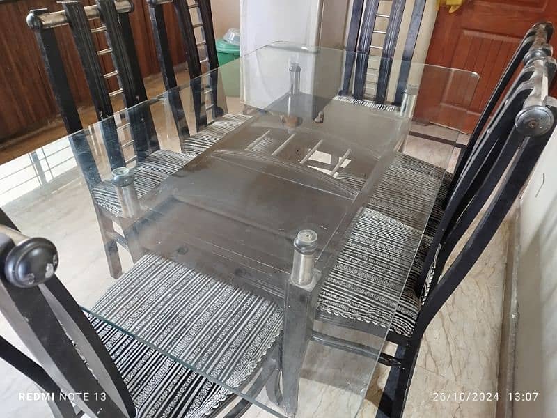 Dining Table with 6 Chairs 1