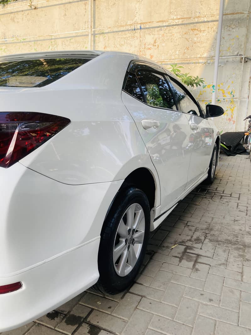 Toyota Corolla Altis 2016 1.6 9