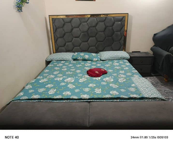 king size bed side table and dressing for sale 0