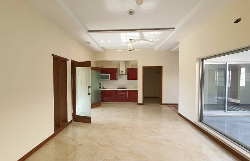 1 Kanal Upper Portion Available For Rent In DHA Phase 6 Lahore 7