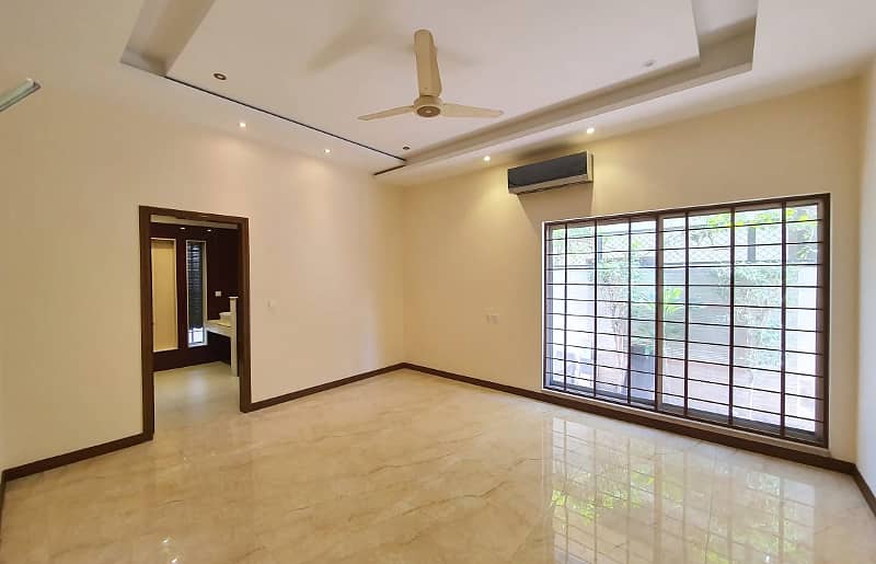 1 Kanal Upper Portion Available For Rent In DHA Phase 6 Lahore 13