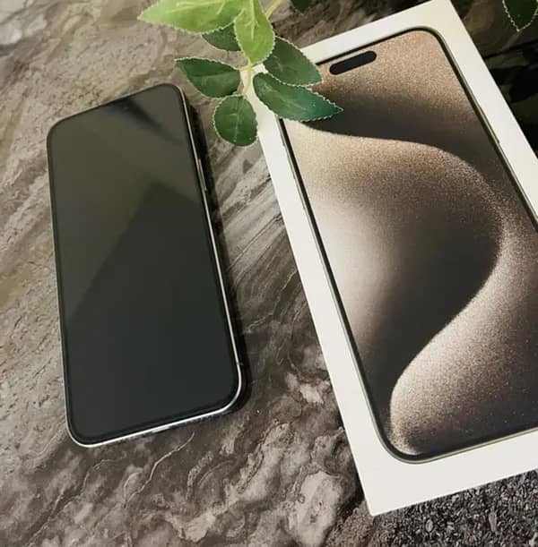 iphone 15 Pro (128gb) 1