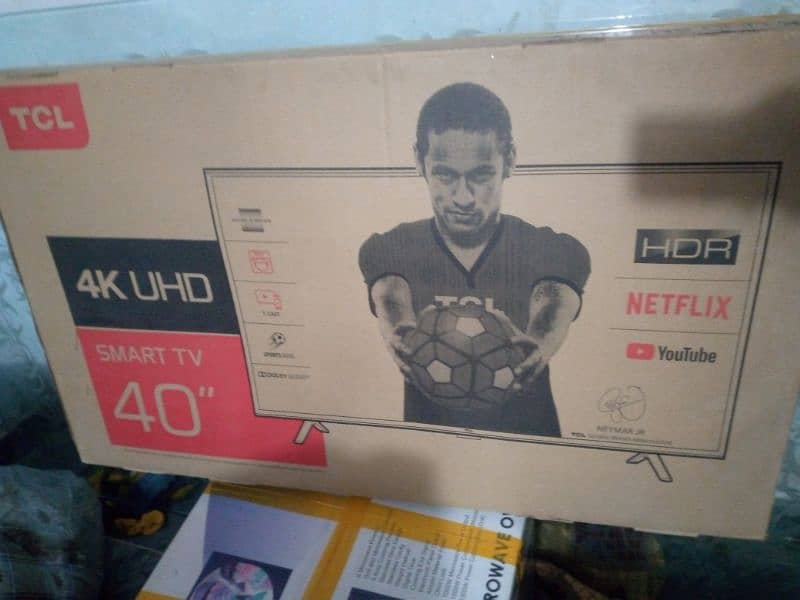 Tcl 40inch box pack led Available For Sale 1