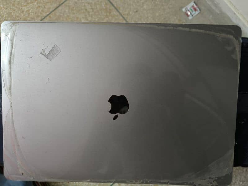 MAC BOOK PRO 2019 2