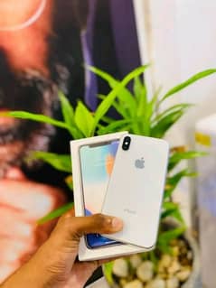 iphone x 256gp my WhatsApp number 03255503411