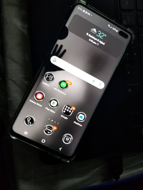 Samsung S10 plus 1