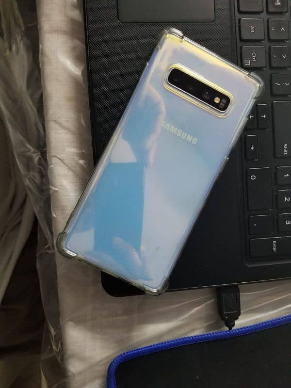 Samsung S10 plus 3